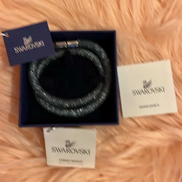 Swarovski Blue and Silver Bracelet - Picture 4 of 7